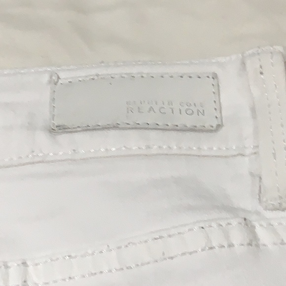 Kennith Cole white cropped jeans😃 - Picture 13 of 13